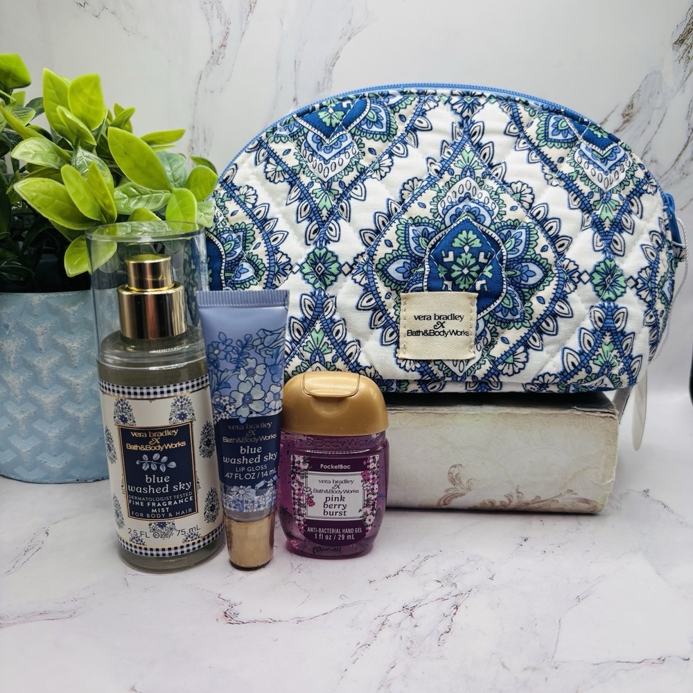 Bath &‎ Body Works X Vera Bradley Blue Paisley Comestic Bag 4PC Giftset